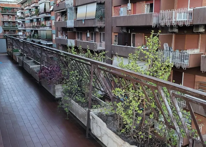 Sweet Tiburtina Station * Ρώμη